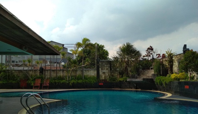 Luxurious 3Br At 11Th Floor Grand Setiabudi Apartment