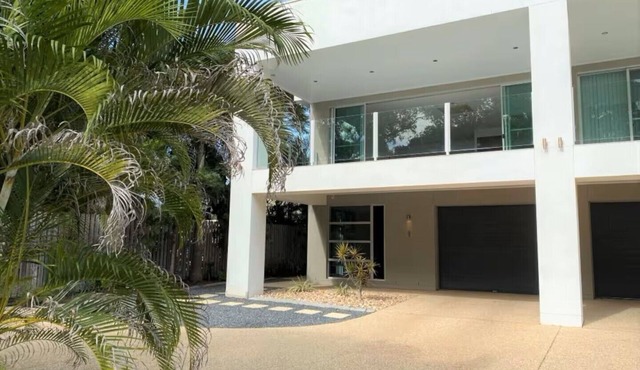 Luxurious 3BR Beachfront Retreat | Stylish Coastal Living Steps from the Sand