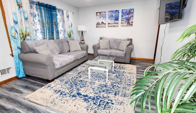 Luxurious 4 bd home in the heart of KY