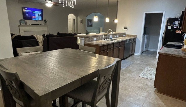 Luxurious 4 bedroom 2bath Bungalow w/Private Backyard Oasis