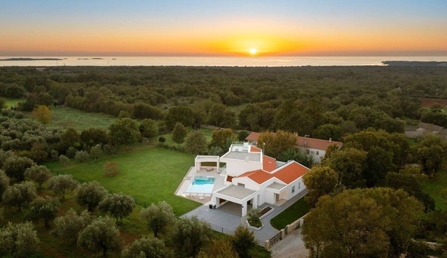 Luxurious 4-bedroom Villa Brioli in Istria