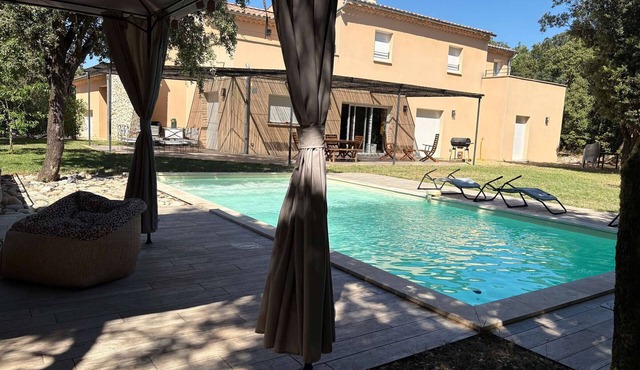 Luxurious 4-Star Villa for 6 with Private Pool near Ardèche Gorges