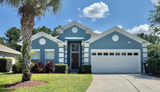 Luxurious 4BR/3BA Home with Private Pool & Hot Tub near Disney & Universal