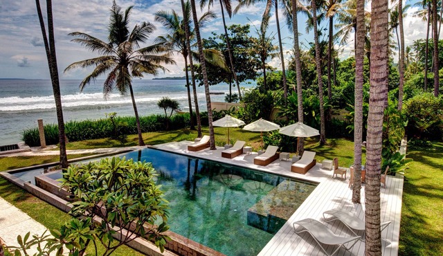 Luxurious 4BR Ocean View Villa in East Bali