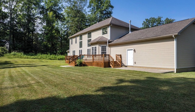 Luxurious 5-bedroom 4,000 square foot home