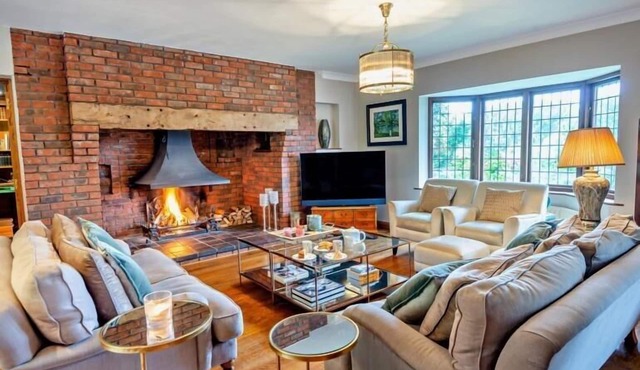 Luxurious 5 Bedroom House in Cookham near Marlow