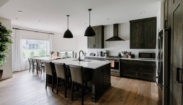 Luxurious 5-BR Retreat with Gym & Game Area