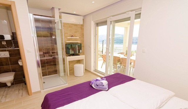 Luxurious 5 star sea view villa Magic for 14 persons with pool EOS CROATIA