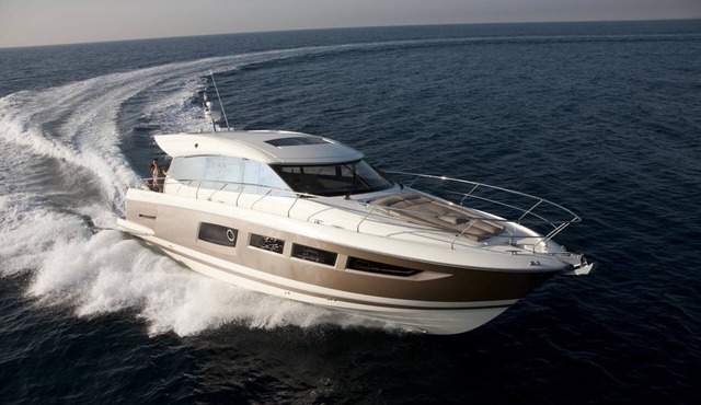 Luxurious 55-Foot Yacht with Captain & First Mate