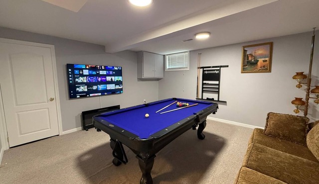 Luxurious 6BR Poolside Paradise with Huge Heated Pool & Backyard