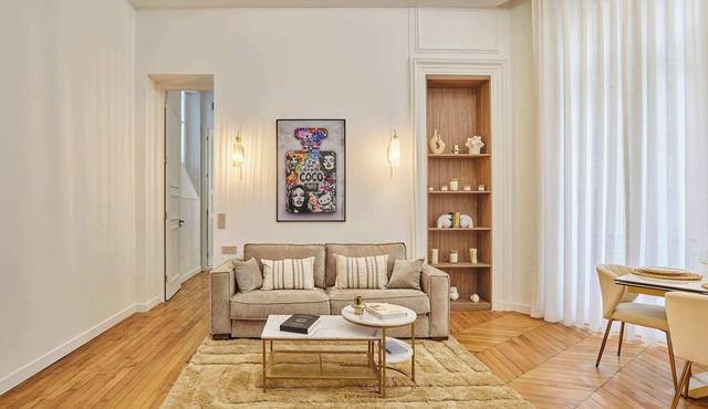 Luxurious AC apartment Saint Honoré