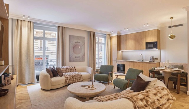 Luxurious airconditioned apartment Arc de Triomphe