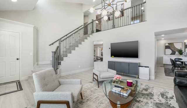 Luxurious and Modern Home - Newly Renovated with Lots of Parking!