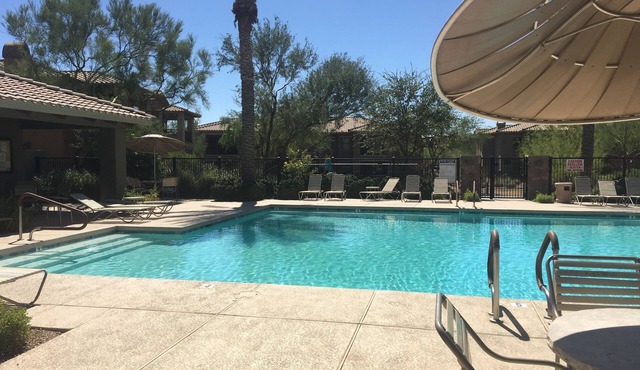 Luxurious and peaceful Scottsdale Condo - Summer Rate Reduction!