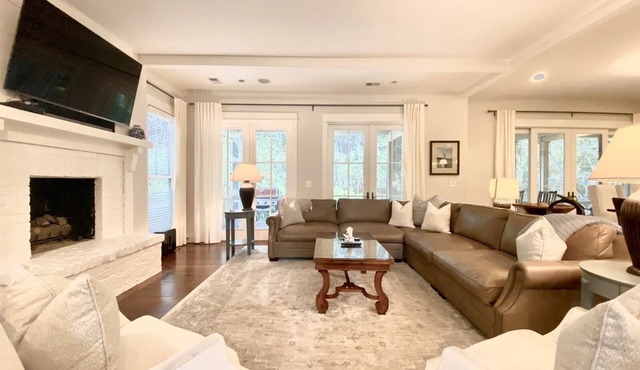 Luxurious and Private with Views of the Golf Course