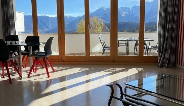 Luxurious apartment with access to ski slope