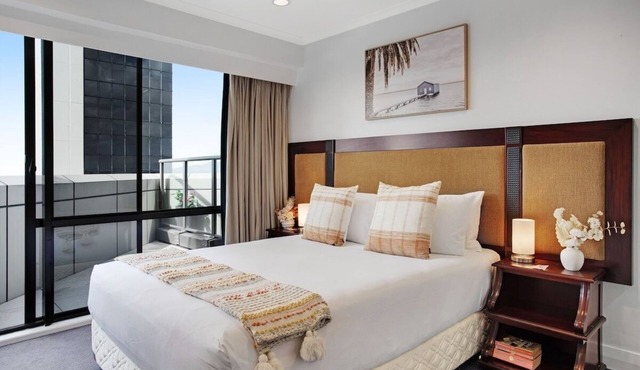 Luxurious Apt Heart of Takapuna Gym Tennis