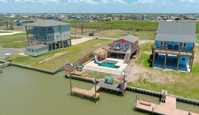 LUXURIOUS BEACH RETREAT WITH THE BEST FISHING AND OCEAN VIEWS IN ALL OF SARGENT!