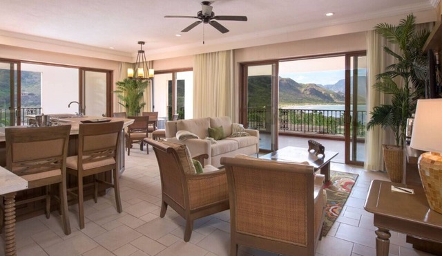 Luxurious Beachfront Escape in Loreto, Perfect for Relaxation & Adventure