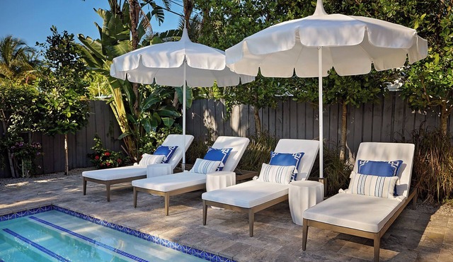 Luxurious Boutique Villa w/Private Pool, Hot Tub, EV Charger in Heart of Delray
