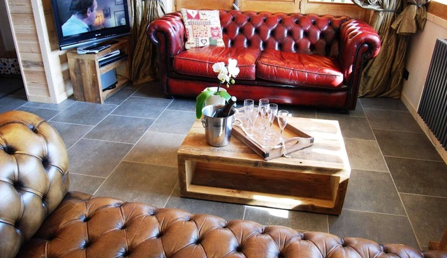 Luxurious Chalet 12 pers - authentic, sauna, close to ski slopes