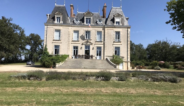 Luxurious Chateau with Private Pool, Tennis and Par 3 Golf