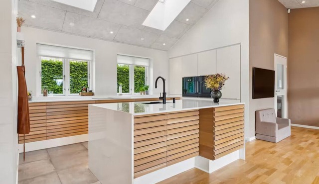 Luxurious, children friendly & close to beach