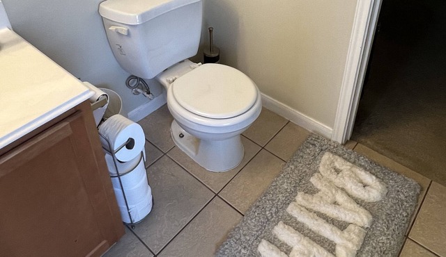 Luxurious & comfortable townhome located near all stores you could need possible