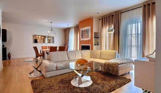 LUXURIOUS CONDO
