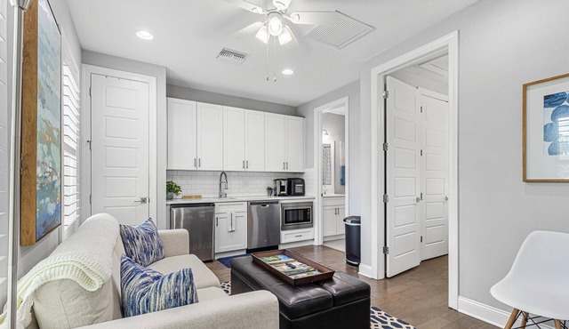 Luxurious Condo Near Bayshore Blvd/Free Parking/WIFI