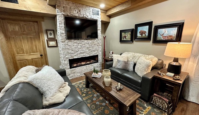 Luxurious Condo - New Construction in Angel Fire