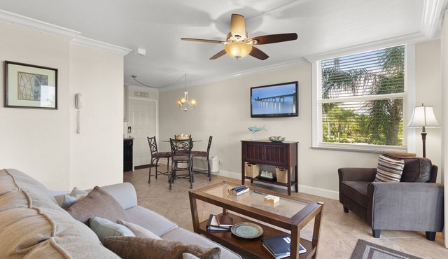 Luxurious condo across the street from the beach!