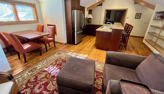Luxurious Condo Next to the Ski Area in Mountain Village Core