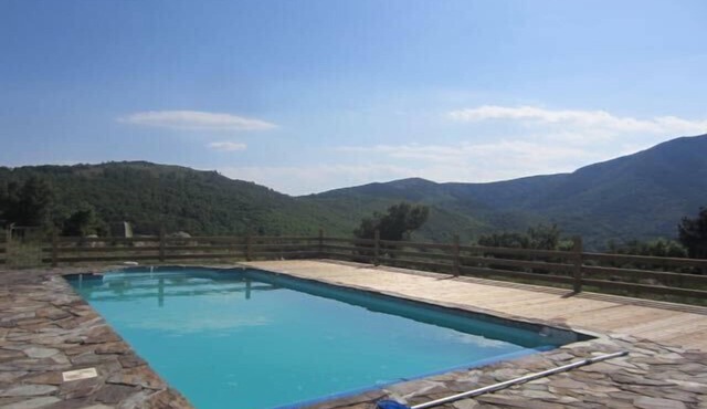 Luxurious Converted Barn With Pool and access to Costa Brava & Côte Vermeille