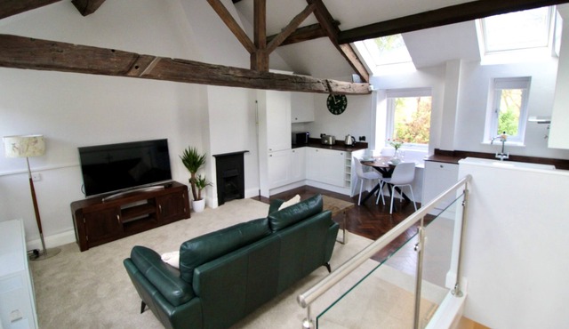 Luxurious cosy cottage in peaceful rural location