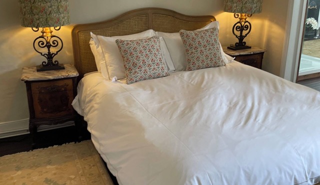 Luxurious cottage in centre of LONG MELFORD