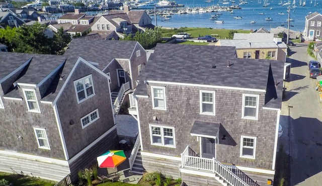 LUXURIOUS Cottage with Breathtaking Harbor Views