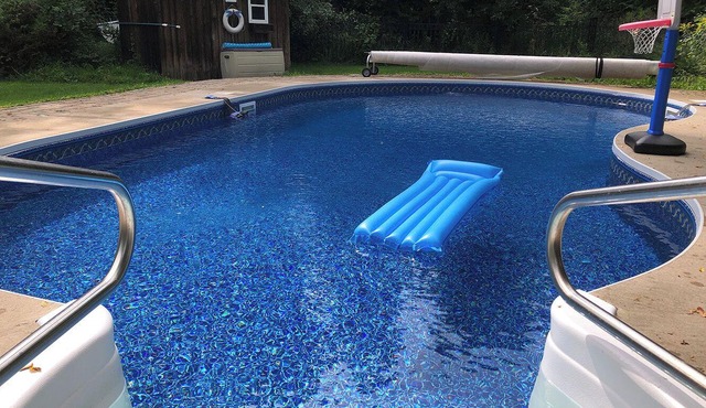 Luxurious country living at its best with sauna, swimming pool & games room