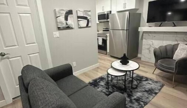 Luxurious, Cozy and Sparkling Suite