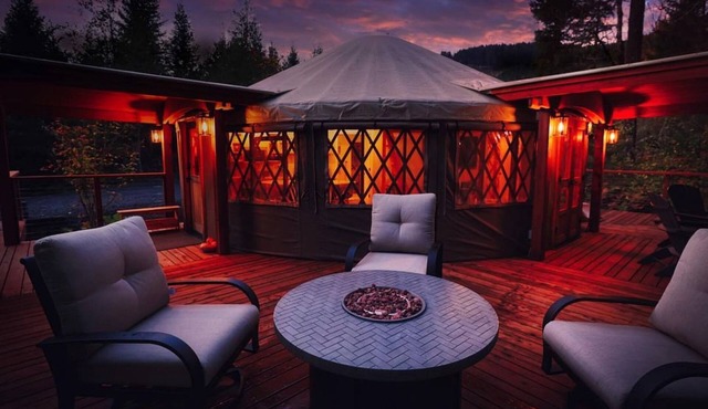 Luxurious Creekside Yurt with Stargazing Dome & Firepit near Carson, Washington
