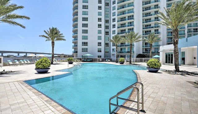 Luxurious Daytona Beach Condo with Resort Amenities!