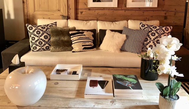 Luxurious designer apartment in a typical old chalet in the Bernese Oberland