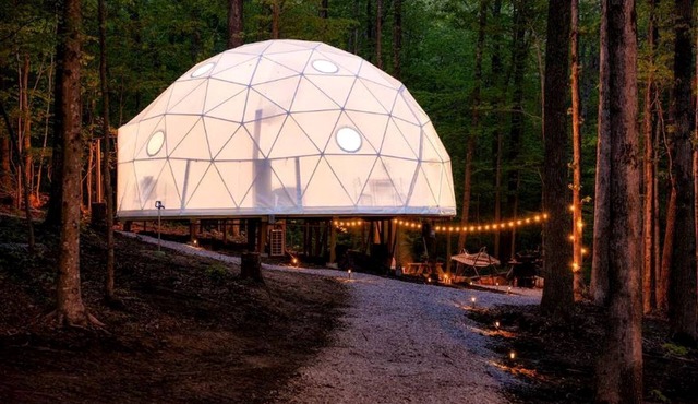 Luxurious Dome Surrounded by Nature for a Unique Romantic Escape near Brimstone and Big South Fork in Tennessee