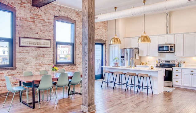 Luxurious Downtown Owosso Loft