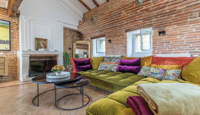 Luxurious duplex with breathtaking views of the Garonne River