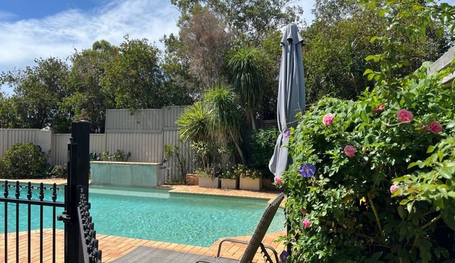 Luxurious Dwelling House