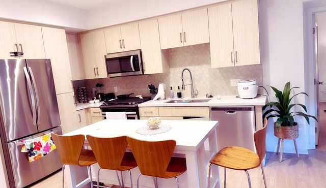 Luxurious enchanted accommodation with sunny views