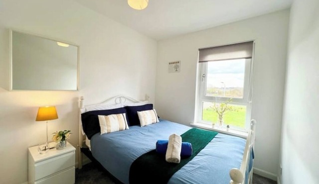 Luxurious Ensuite Flat with Free Parking