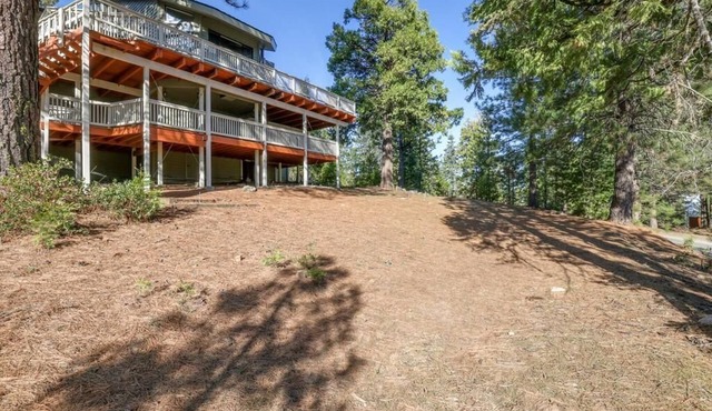 Luxurious Escape-DOUBLE Masters and GOURMET Kitchen with New air conditioning