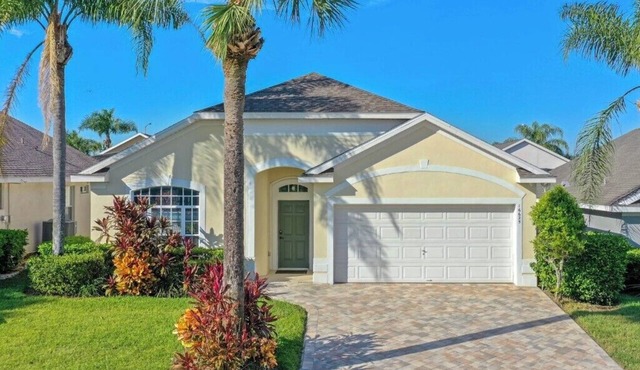 Luxurious Executive Villa 20 mins from Disney, Private Pool/Spa, Games Room